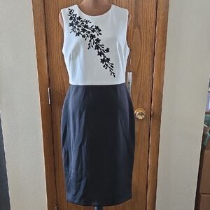 Calvin Klein Black and White Floral Pencil Skirt